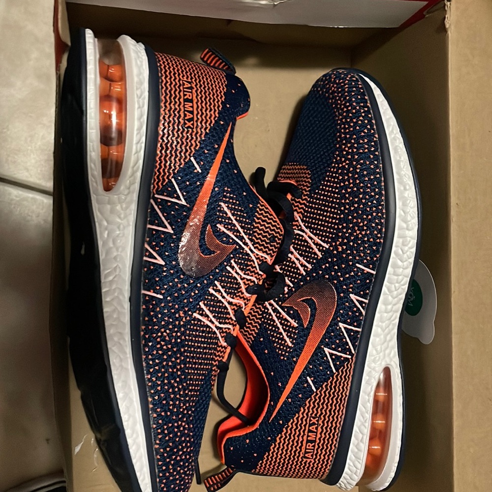 Retro running shoes